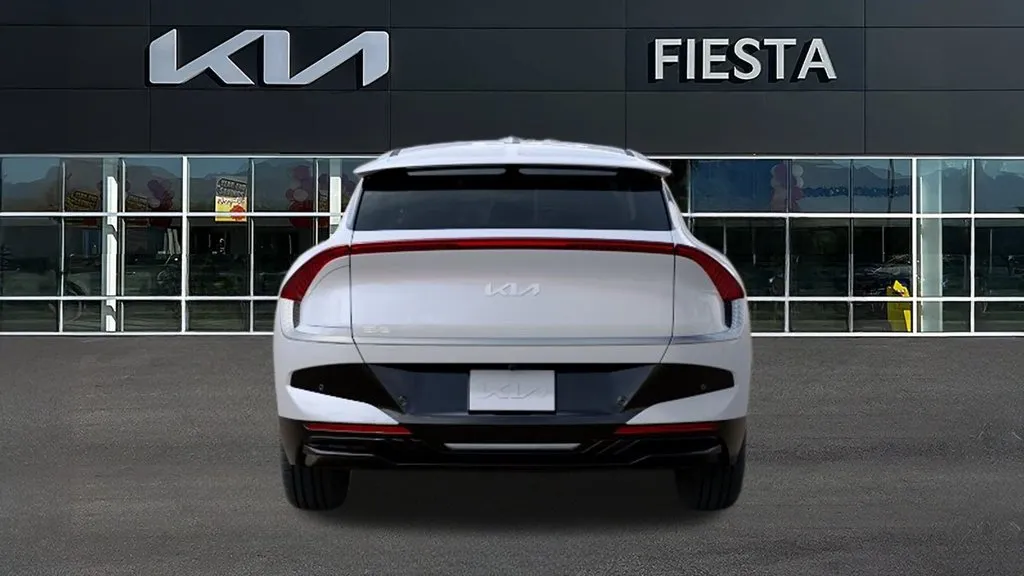 Kia EV6 photo 5