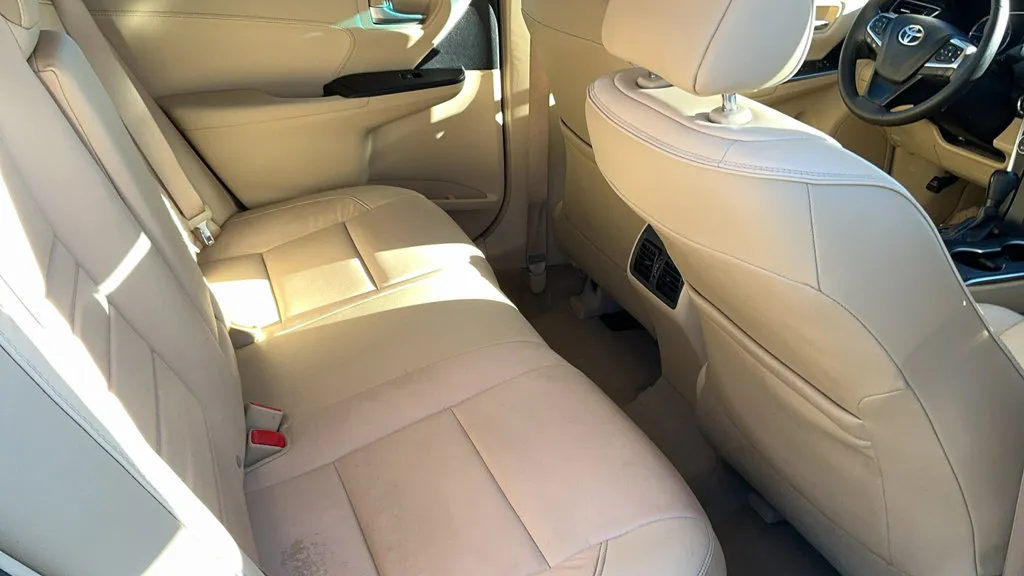 Toyota Camry photo 20