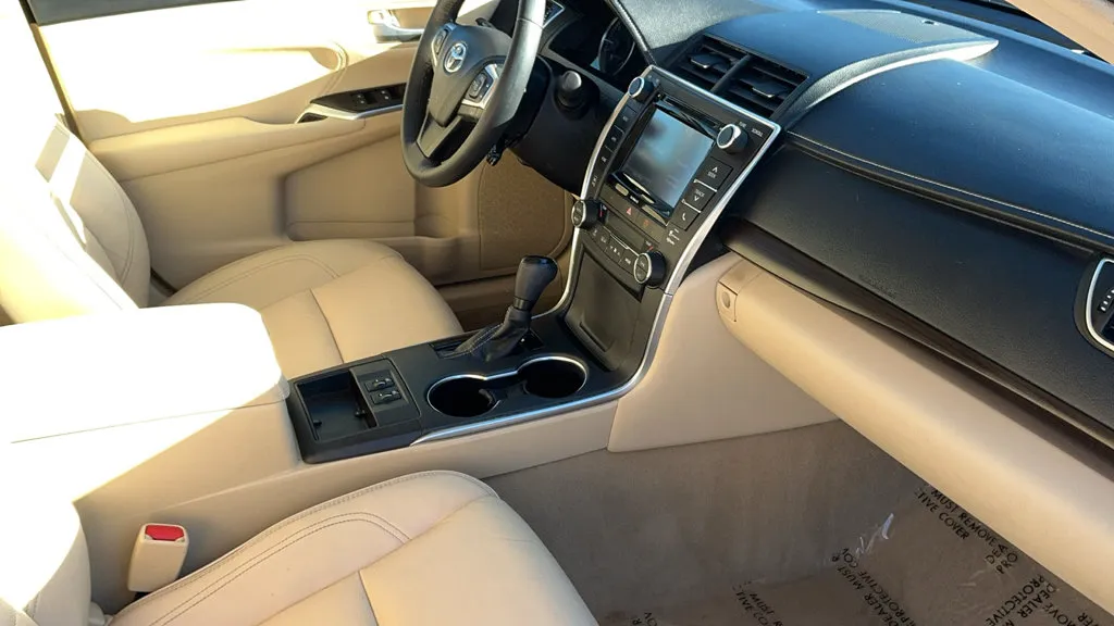 Toyota Camry photo 22
