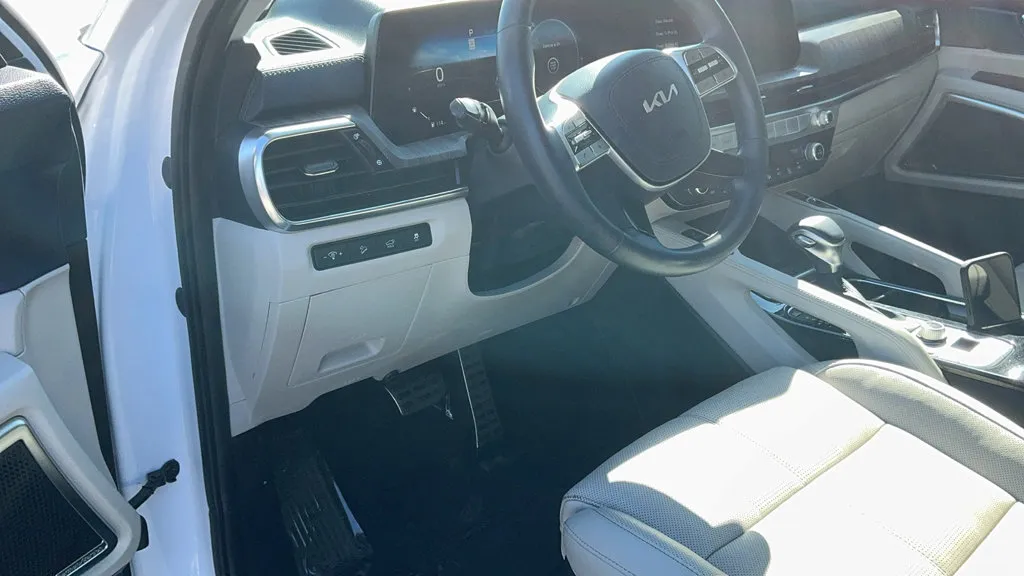 Kia Telluride photo 14
