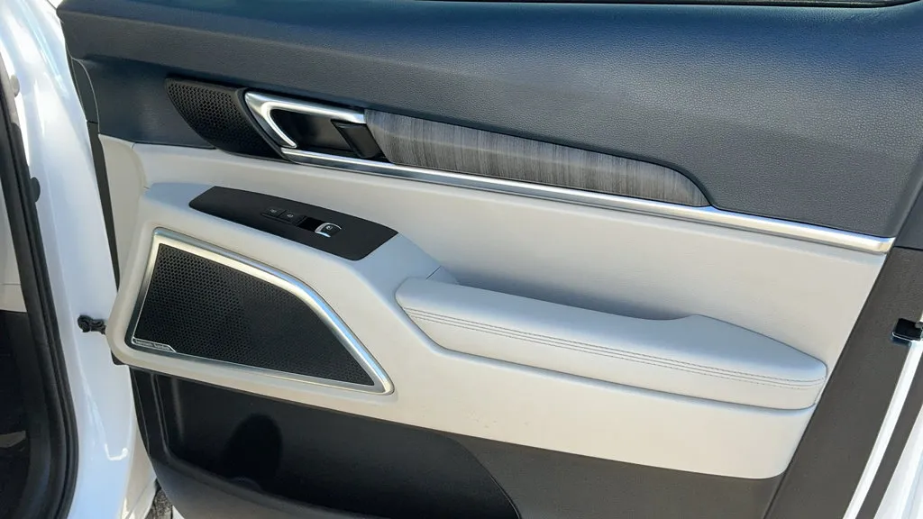 Kia Telluride photo 21