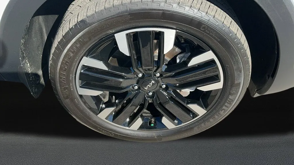 Kia Telluride photo 8