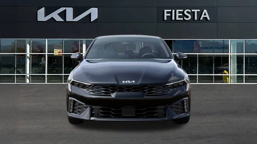 Kia K5 photo 2