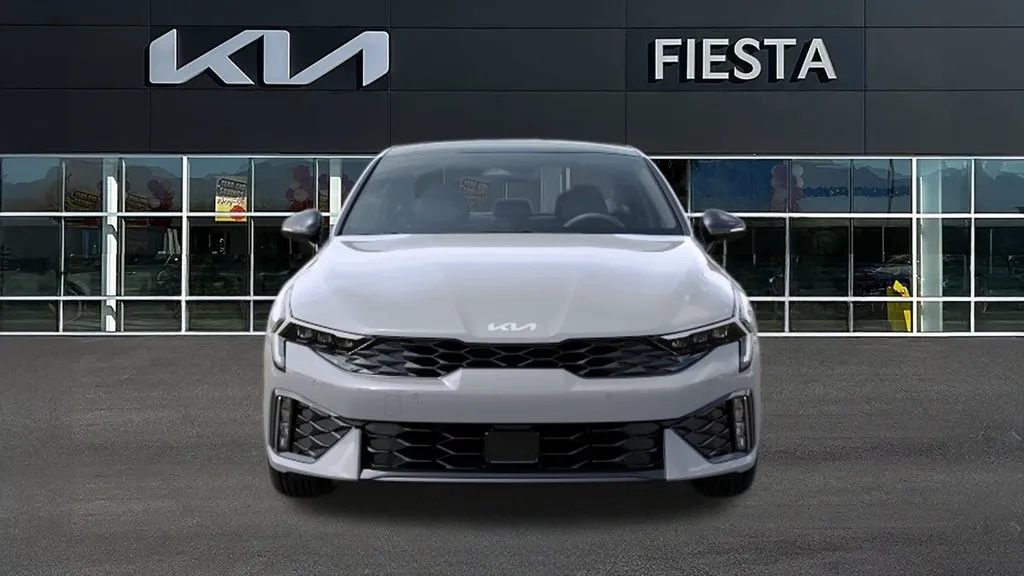 Kia K5 photo 2