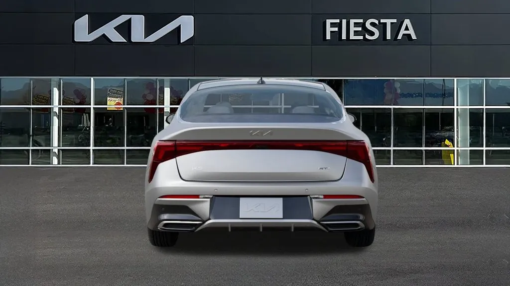 Kia K5 photo 15