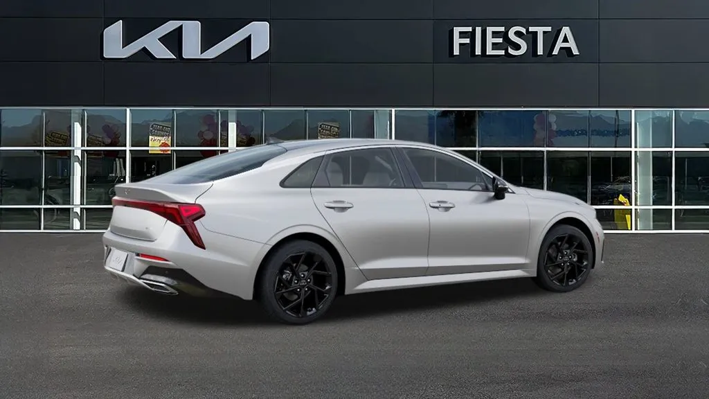 Kia K5 photo 6