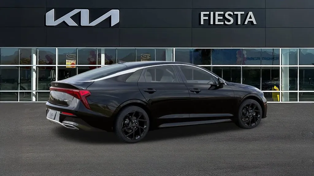 Kia K5 photo 6