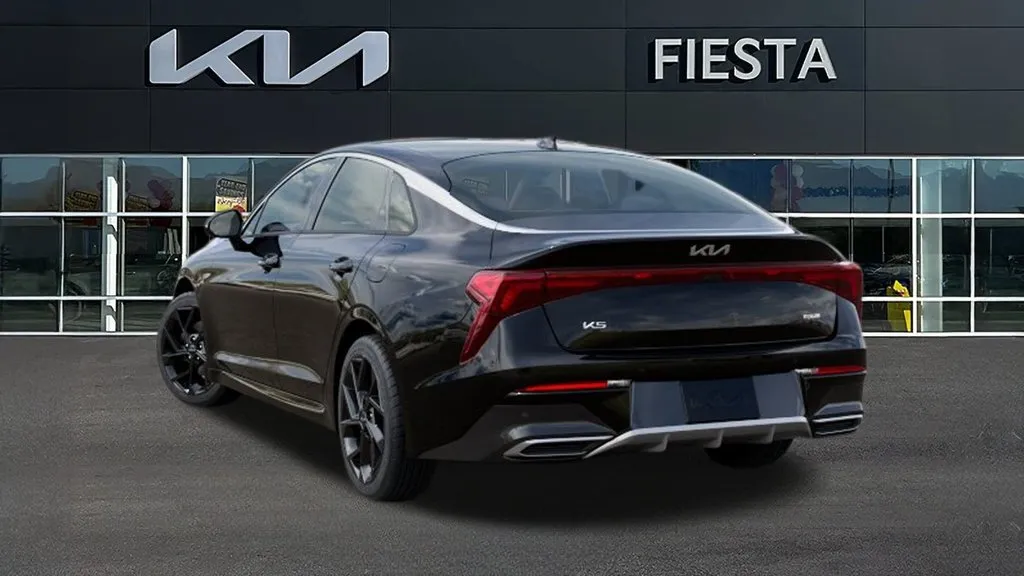 Kia K5 photo 4