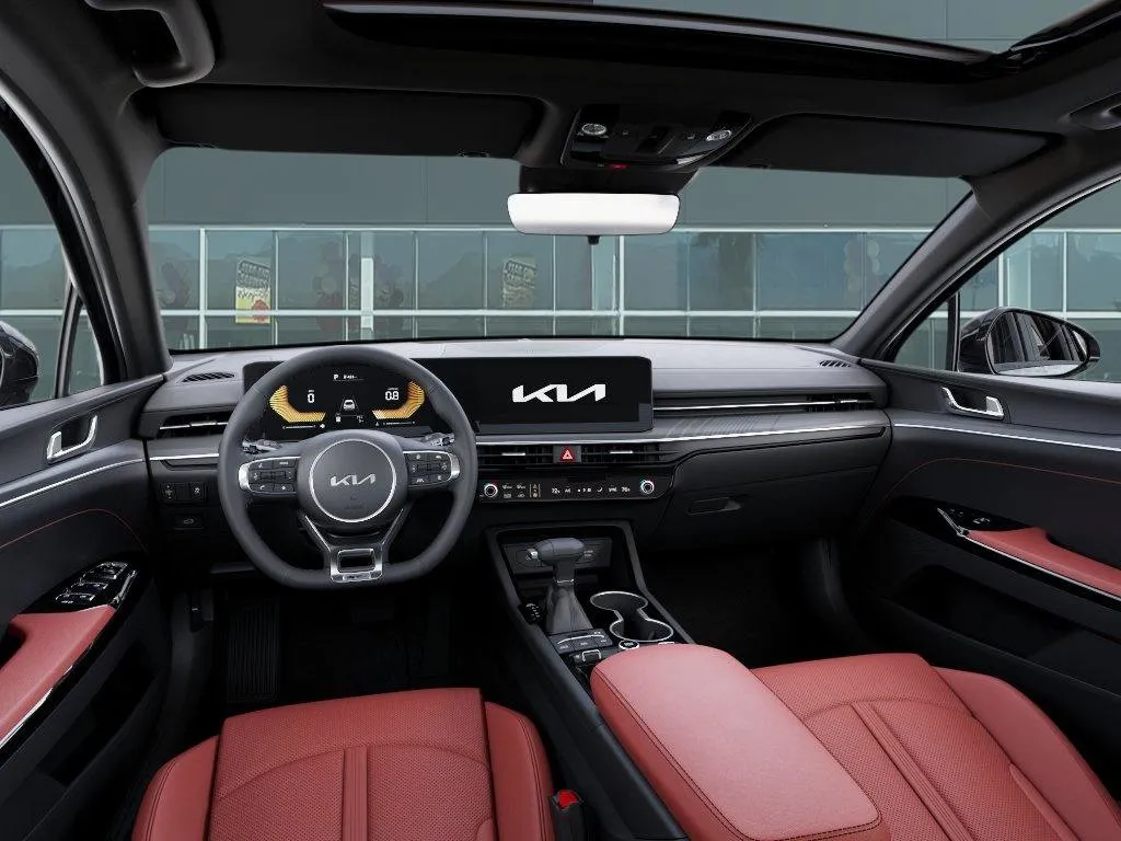Kia K5 photo 16
