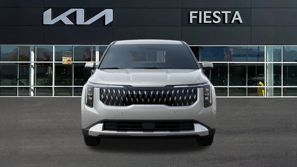 Kia Carnival photo 2