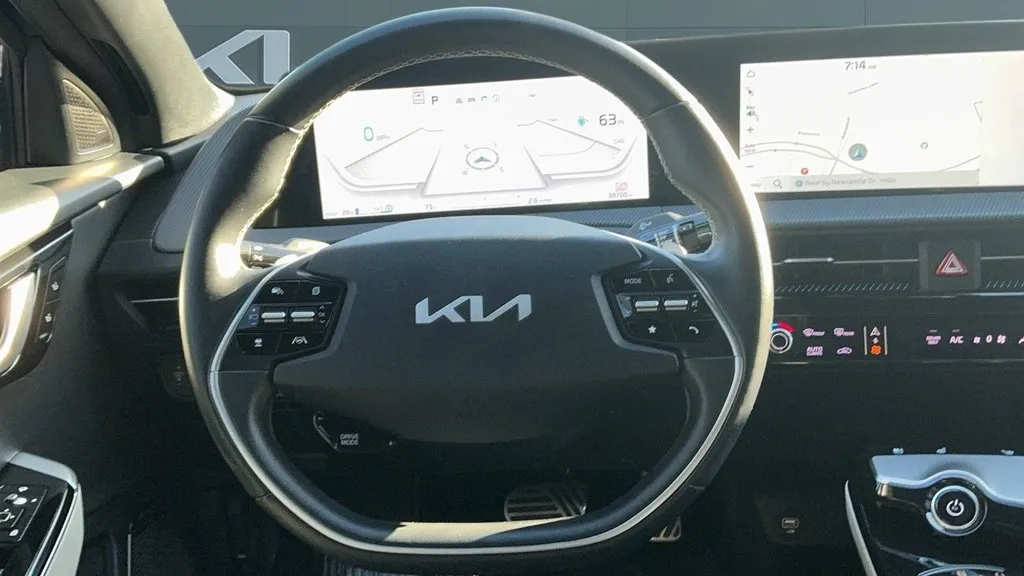 Kia EV6 photo 22