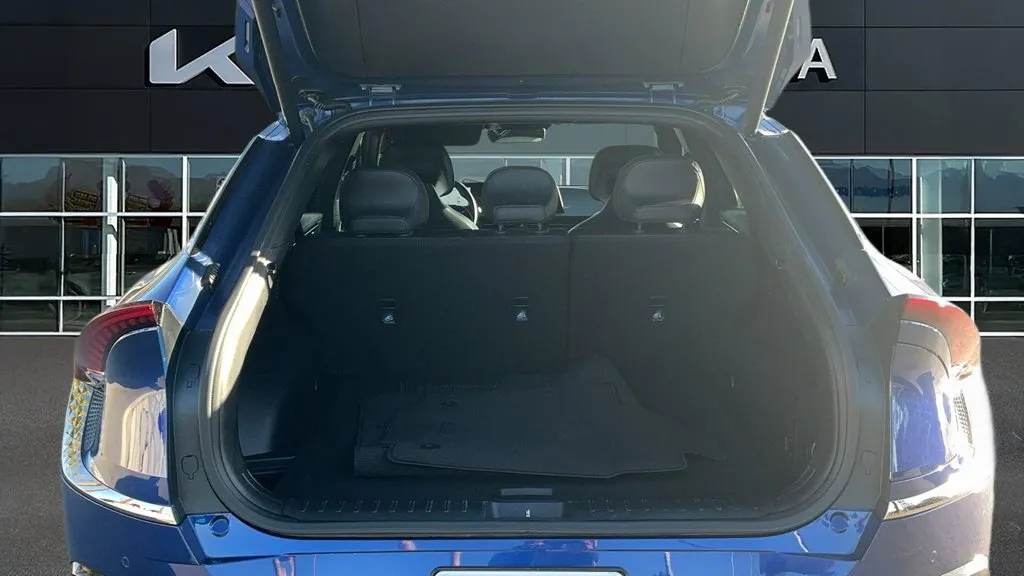 Kia EV6 photo 16