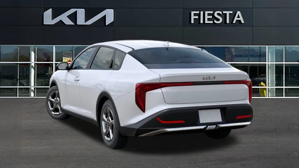 Kia K4 photo 4