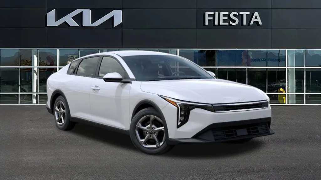 Kia K4 photo 9