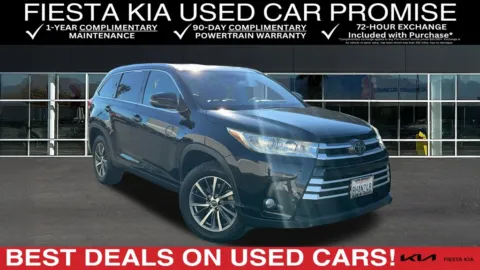 Black 2019 Toyota Highlander XLE for sale in Indio, CA