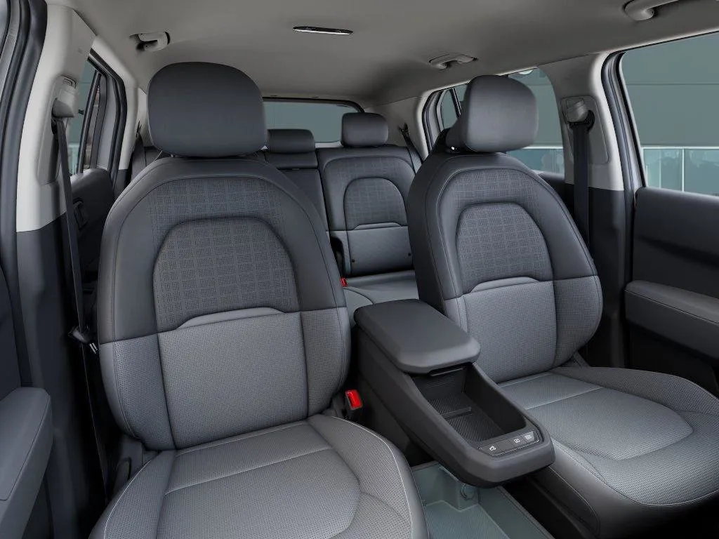 Kia EV3 photo 17