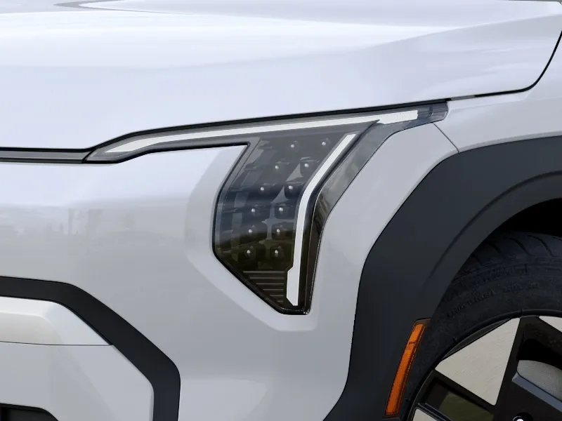 Kia EV3 photo 11