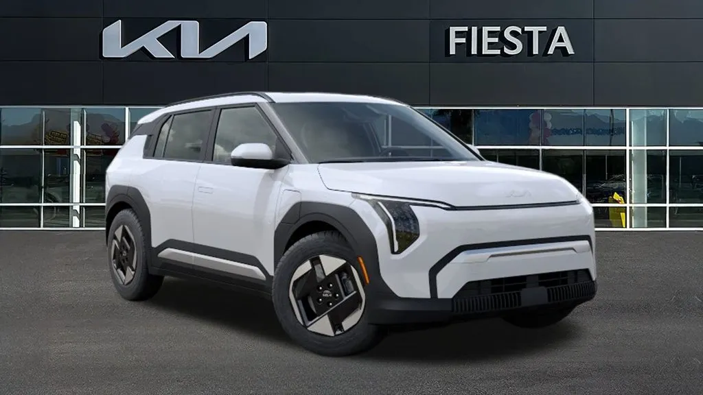 Kia EV3 photo 9