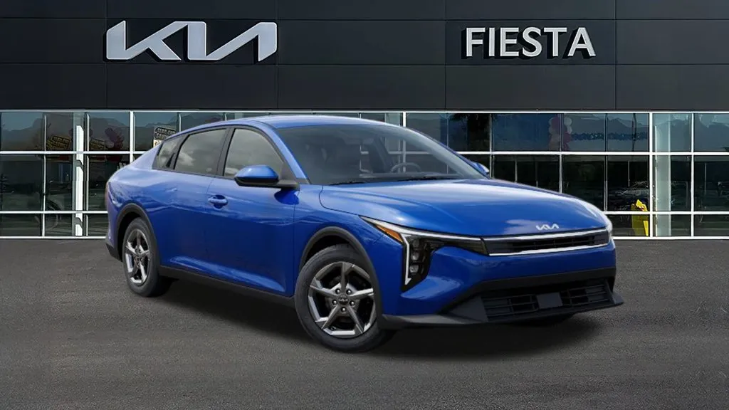 Kia K4 photo 9