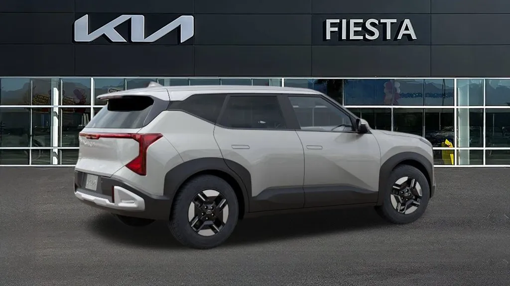 Kia Seltos photo 6