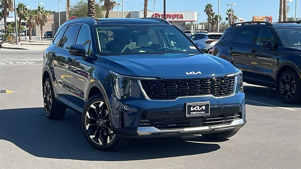 2025 Kia Sorento EX for sale in Indio, CA