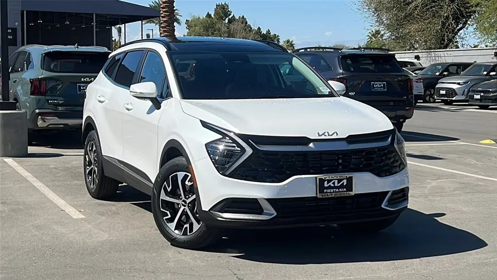 2025 Kia Sportage Hybrid EX for sale in Indio, CA