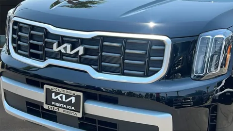 More photos of 2025 Kia Telluride S at Fiesta Kia, CA