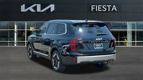 More photos of 2025 Kia Telluride S at Fiesta Kia, CA