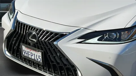 More photos of 2024 Lexus ES 350 Luxury at Fiesta Kia, CA