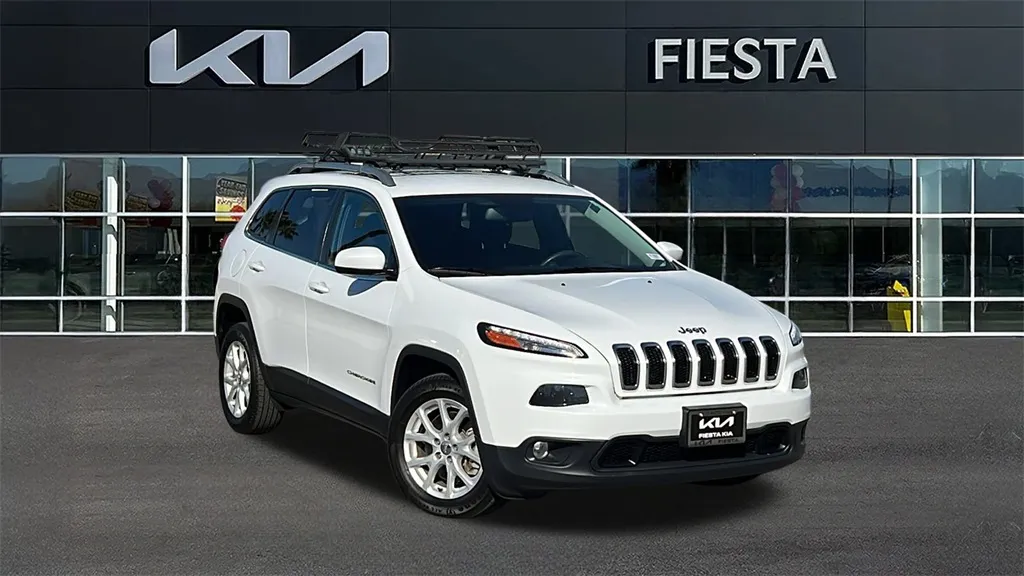 2018 Jeep Cherokee Latitude for sale in Indio, CA