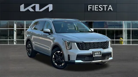 Gray 2025 Kia Sorento S for sale in Indio, CA