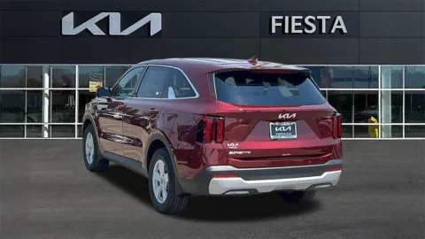 More photos of 2025 Kia Sorento LX at Fiesta Kia, CA