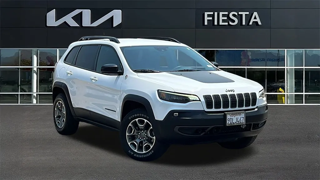 White 2022 Jeep Cherokee Trailhawk for sale in Indio, CA