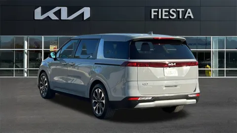 More photos of 2024 Kia Carnival EX at Fiesta Kia, CA