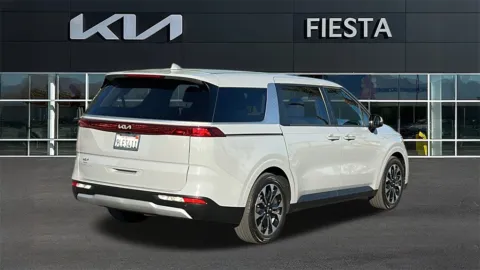 More photos of 2024 Kia Carnival EX at Fiesta Kia, CA