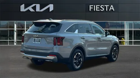 More photos of 2025 Kia Sorento EX at Fiesta Kia, CA