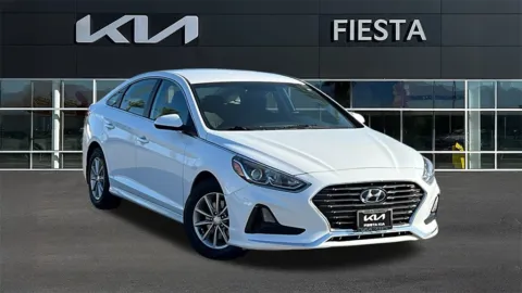White 2018 Hyundai Sonata SE for sale in Indio, CA