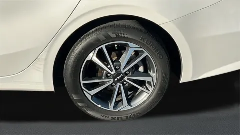 More photos of 2023 Kia Forte LXS at Fiesta Kia, CA