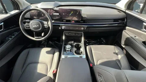 More photos of 2026 Kia Carnival Hybrid SX Prestige at Fiesta Kia, CA