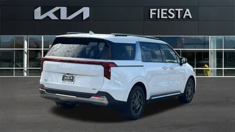 More photos of 2026 Kia Carnival Hybrid SX at Fiesta Kia, CA