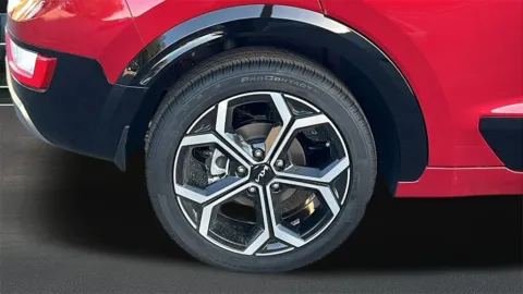 More photos of 2025 Kia Niro EX Touring at Fiesta Kia, CA