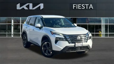 White 2024 Nissan Rogue SV for sale in Indio, CA