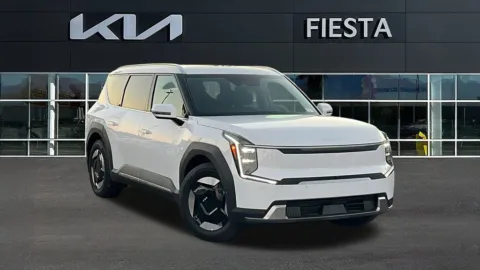 White 2026 Kia EV9 Wind for sale in Indio, CA