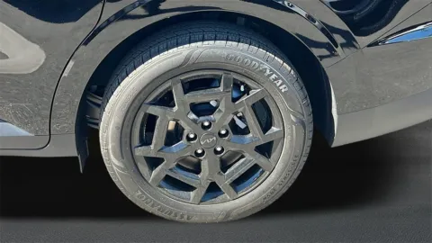 More photos of 2026 Kia Carnival Hybrid SX at Fiesta Kia, CA