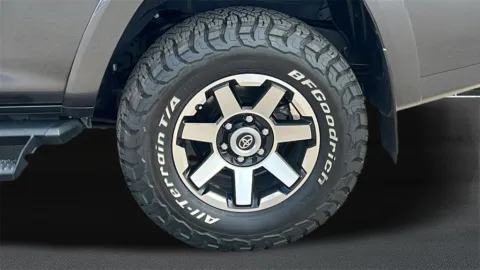 More photos of 2021 Toyota 4Runner TRD Off-Road Premium at Fiesta Kia, CA