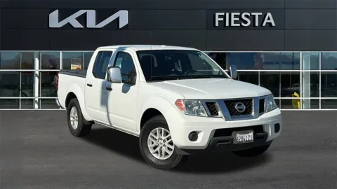 White 2016 Nissan Frontier SV for sale in Indio, CA