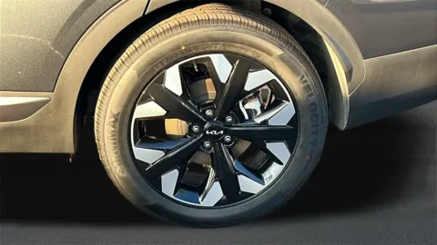 More photos of 2023 Kia Sportage Plug-In Hybrid X-Line at Fiesta Kia, CA