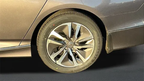 More photos of 2021 Honda Accord Hybrid EX at Fiesta Kia, CA