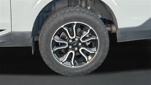More photos of 2022 Ford Maverick Lariat at Fiesta Kia, CA