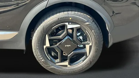 More photos of 2026 Kia Sportage Hybrid EX at Fiesta Kia, CA